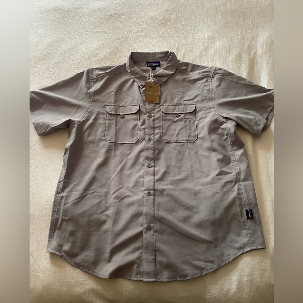 Patagonia Self Guided Hike Shirt NWT Grey Size L